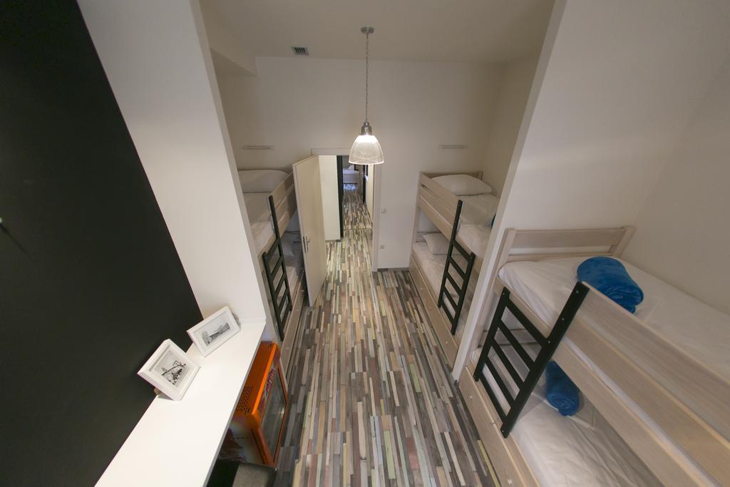 City Hostel Trogir Cameră foto