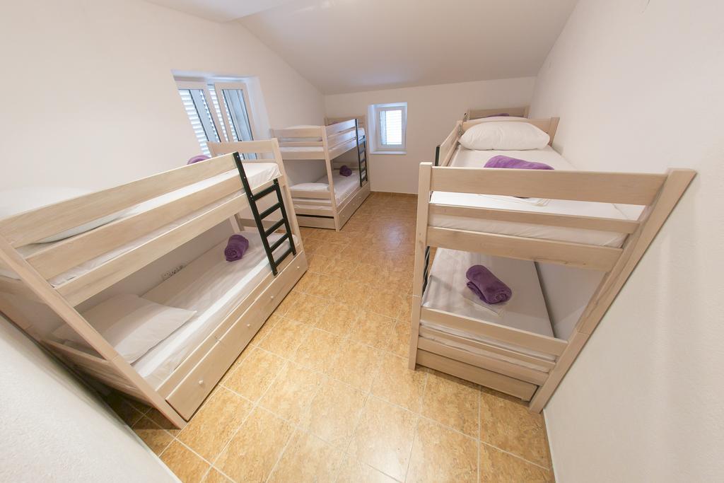 City Hostel Trogir Cameră foto